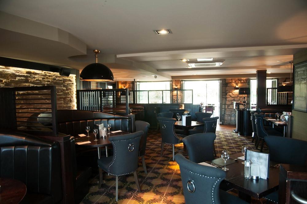The Torrance Hotel East Kilbride Exterior foto